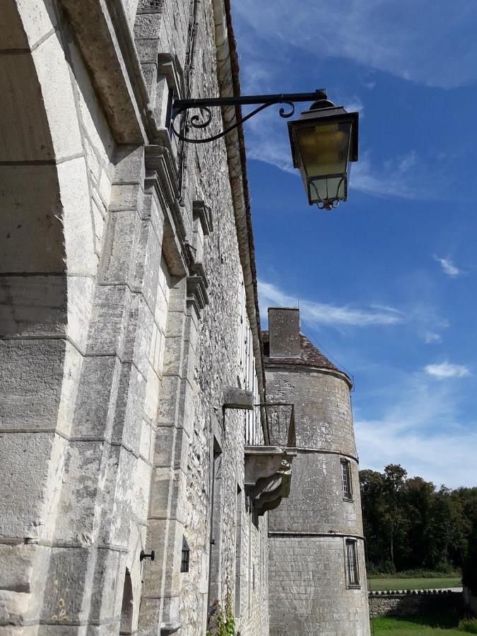 נווי סן ג'ורג' Chateau De La Berchere מראה חיצוני תמונה